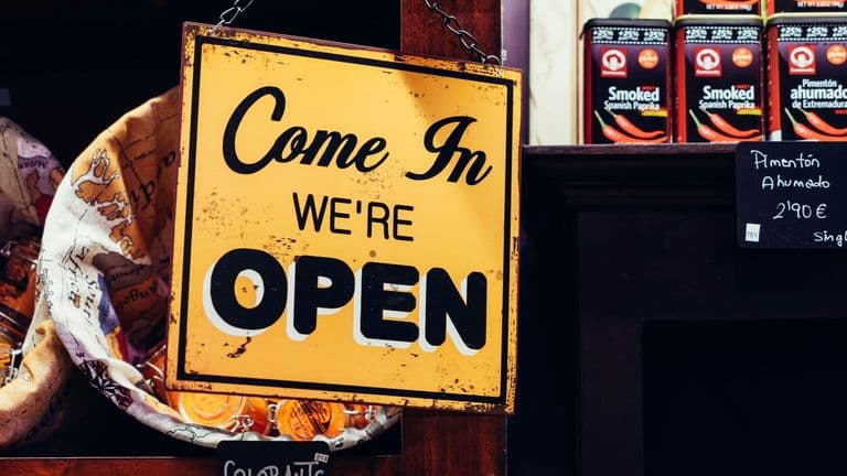 Opendoor Faces Stock Slide Amid Market Challenges