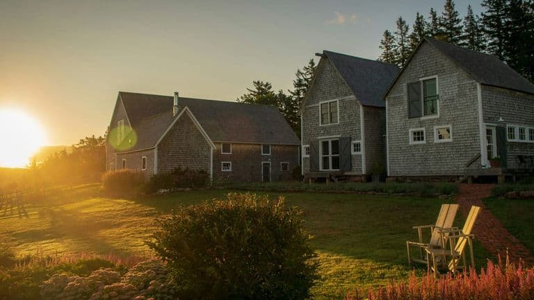 Surge in Rural Mortgage Applications Reflects Off-Grid Living Trend