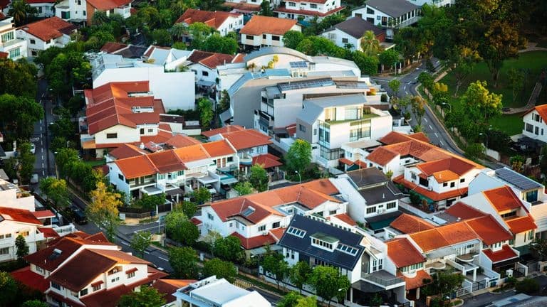 Commercial Real Estate Sees Renewed Momentum Despite Market Caution