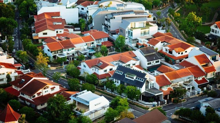 Commercial Real Estate: Renewed Momentum Amidst Market Shifts in 2025