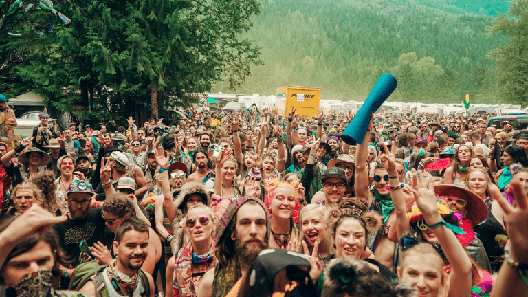 Coachella 2026 Opens in Southern California, Drawing Massive Crowds and Boosting Local Economy
