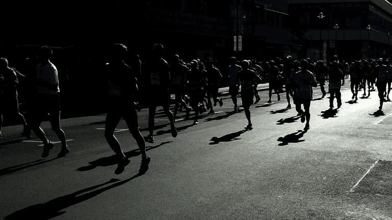 Los Angeles Marathon 2026 Draws Tens of Thousands, Showcasing Citywide Unity and Economic Impact