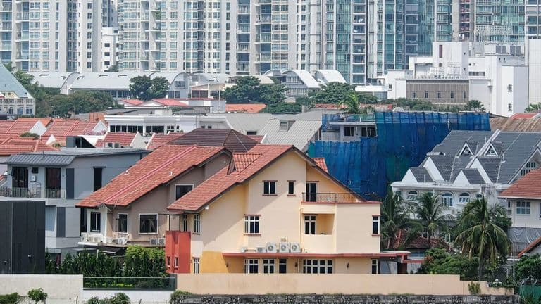 Real Estate Market Shows Signs of Stabilization in October 2025
