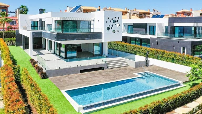 AI Revolutionizes Real Estate Valuation