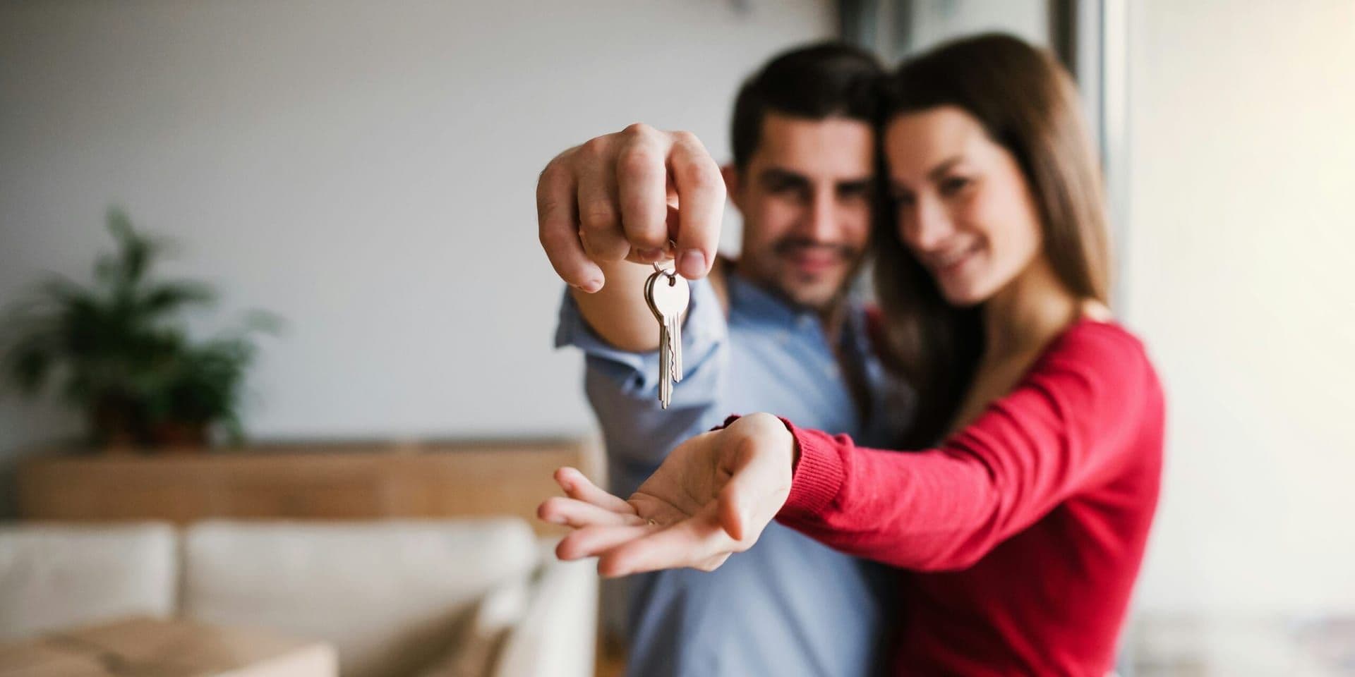 LA Home Sales Hold Steady Amid Seasonal Softening; Local Open House Event Draws Crowds