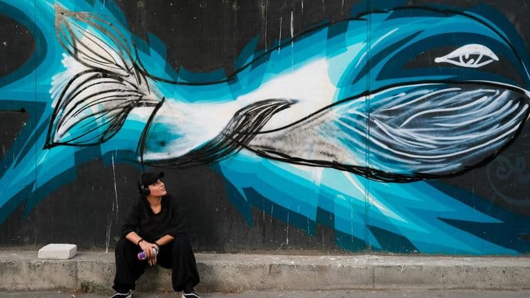 Los Angeles Arts Scene Ignites Mid-November with Theatrical Flourish and Early Holiday Energy