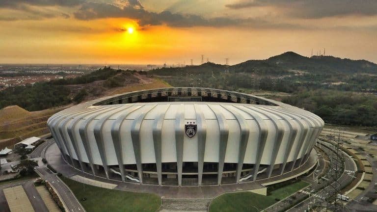 Kendrick Lamar and SZA Headline Grand National Tour at SoFi Stadium
