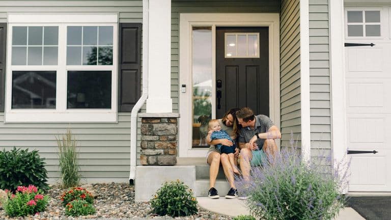 U.S. Housing Market Sees Rising Inventory as Sellers Adjust Amid Cooling Demand