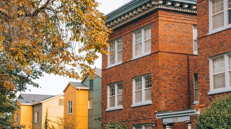 U.S. Housing Market Shows Signs of Stabilization