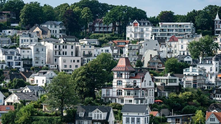U.S. Real Estate Market Outlook: Stability Amidst Challenges