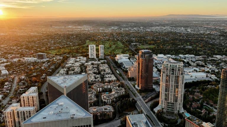 Los Angeles Real Estate Market Shows Signs of Stability