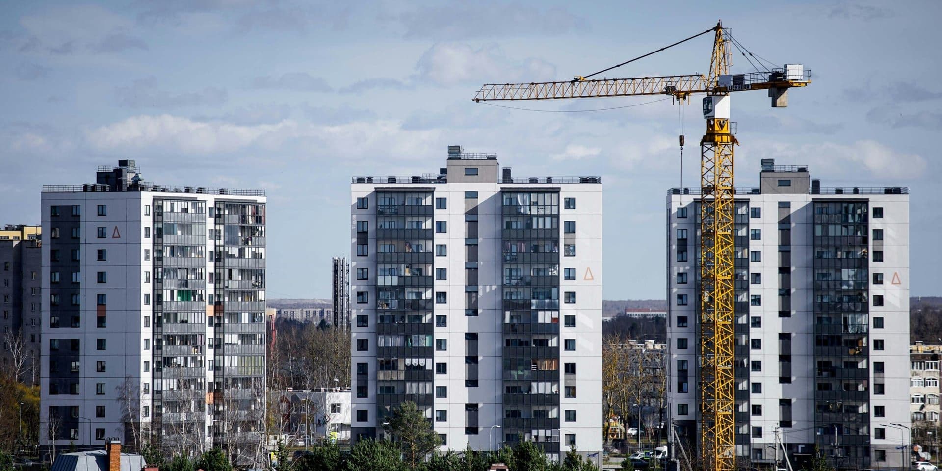 Markets Pull Back in Final Week of 2025 as Housing Data Signals Economic Strength Ahead