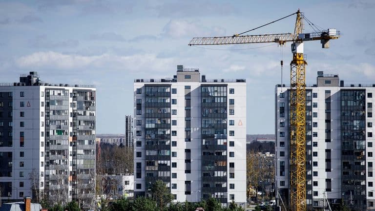Markets Pull Back in Final Week of 2025 as Housing Data Signals Economic Strength Ahead
