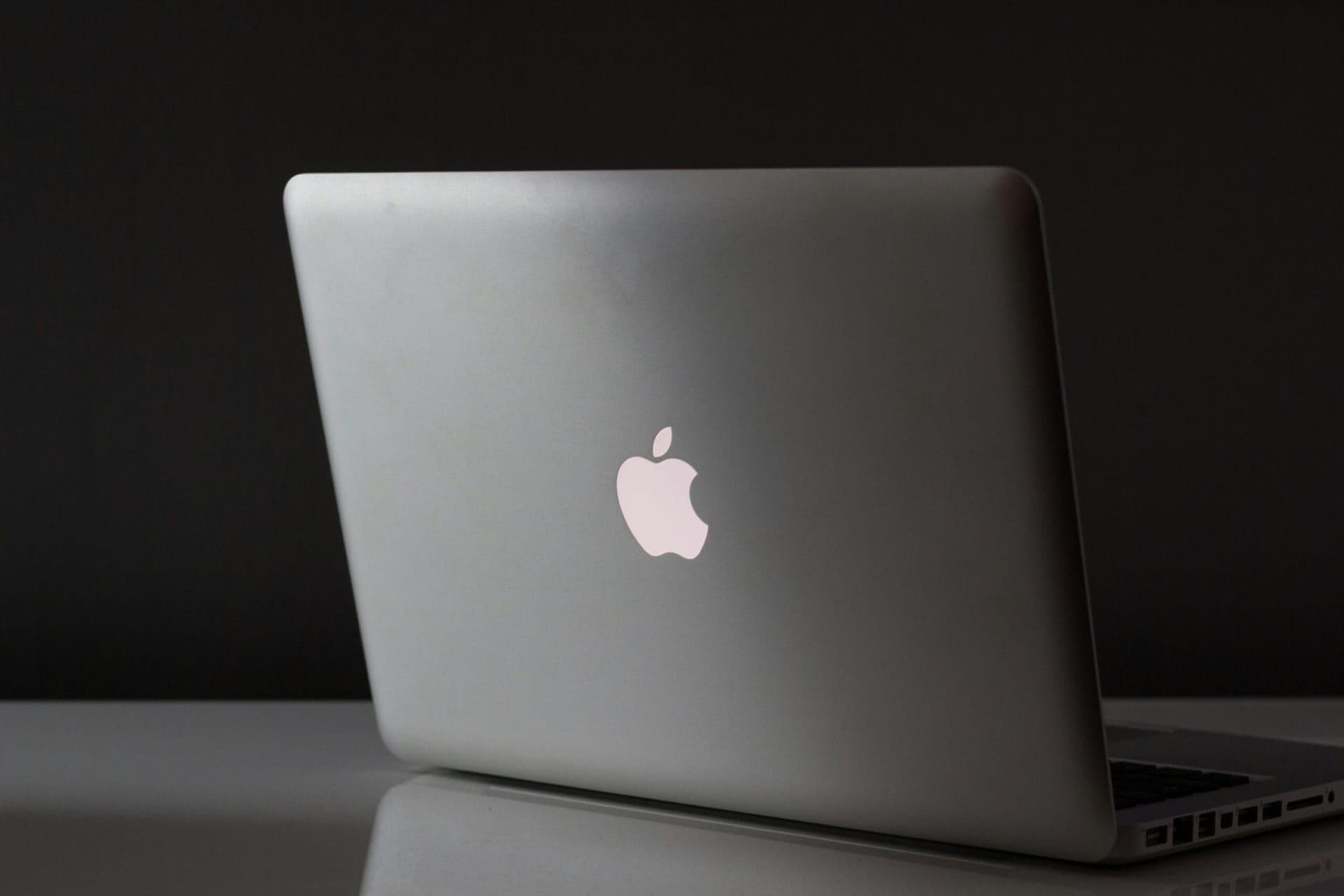 Apple’s WWDC 2025 Highlights AI Innovations and Privacy Features