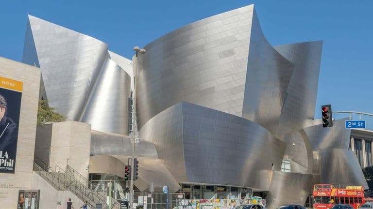 Los Angeles Art Scene Flourishes with Diverse Exhibitions