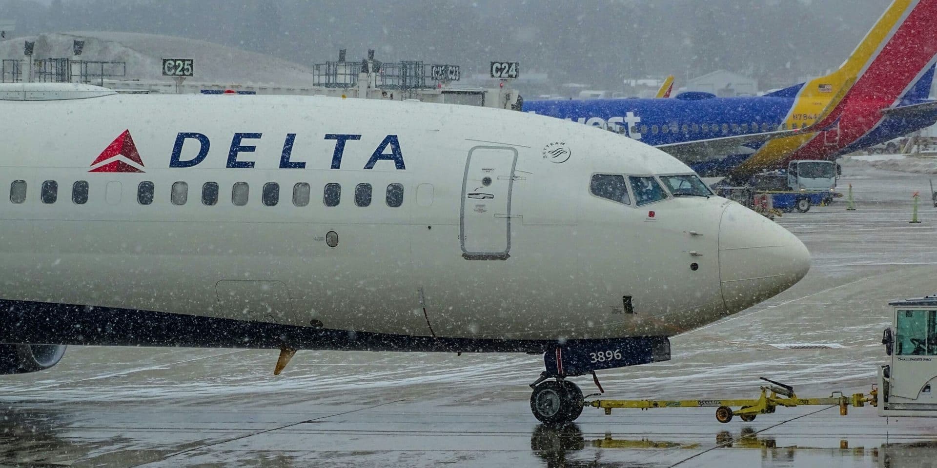 Delta Flight Returns to LAX After Engine Fire, No Injuries Reported